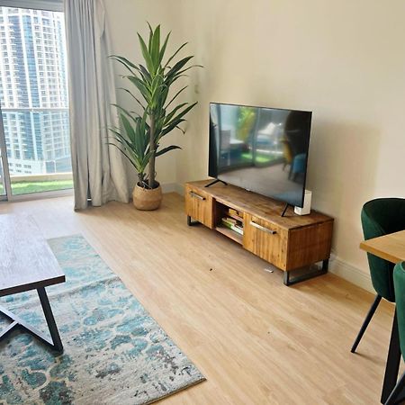 Newly Renovated Marina & Sea View Family Condo Dubaj Zewnętrze zdjęcie