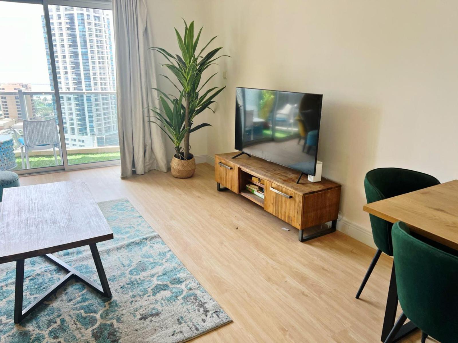 Newly Renovated Marina & Sea View Family Condo Dubaj Zewnętrze zdjęcie